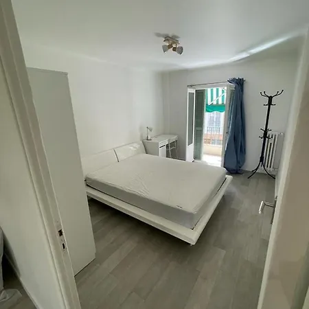 Apartment Gloria Five Stars House