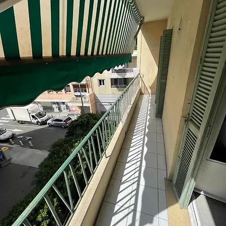 Gloria Five Stars House