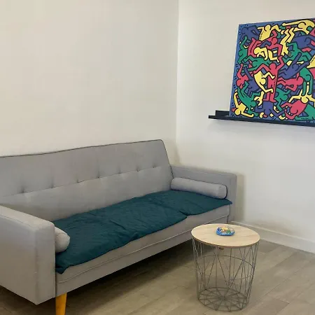 アパート Gloria Five Stars House