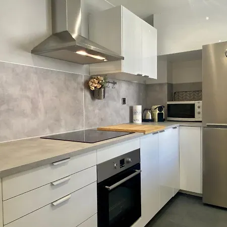 Gloria Five Stars House アパート ニース